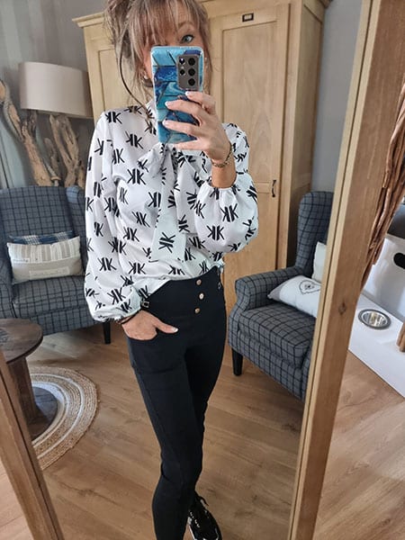 Blouse blanche imprimés motifs – Image 5