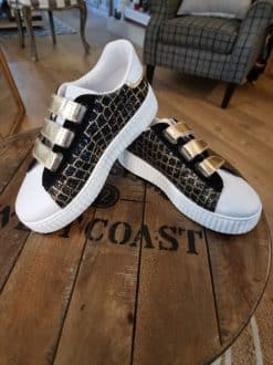 Baskets doré noir et or