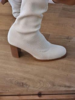 Alternative view of Bottes chaussettes beige