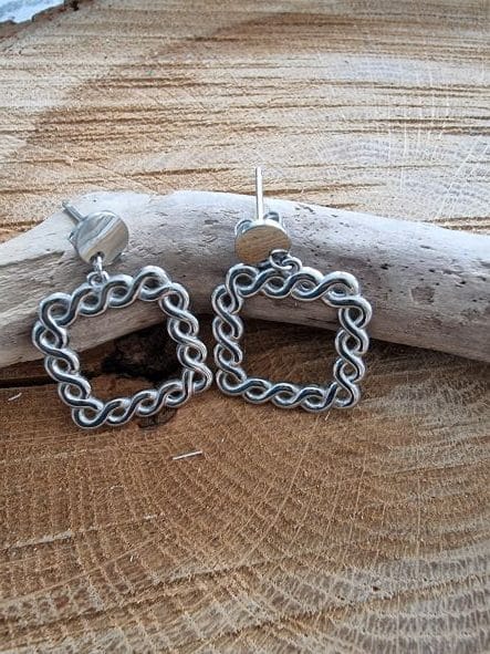 Boucles d'oreilles carrées argentées