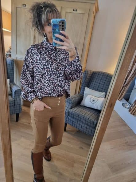 Chemise fleurie