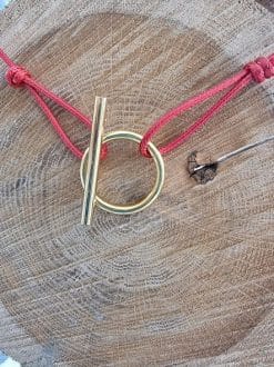 Collier ras cou cordon rouge