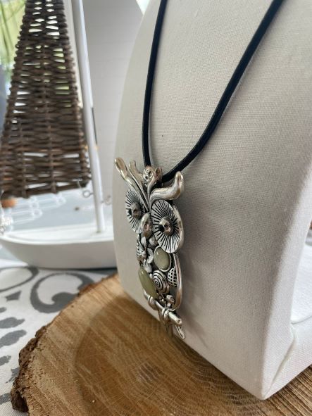 Sautoir hibou cordon noir – Image 2