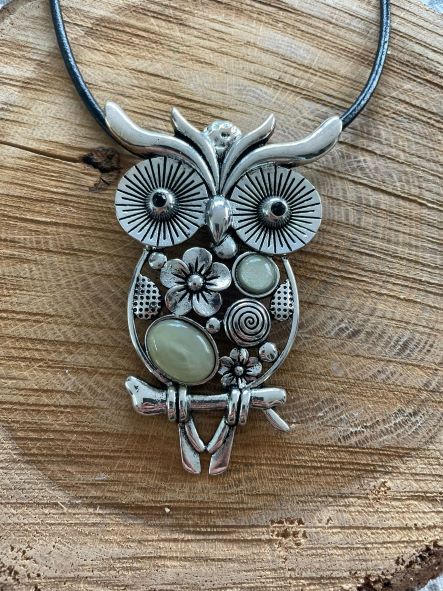 Sautoir hibou cordon noir – Image 4