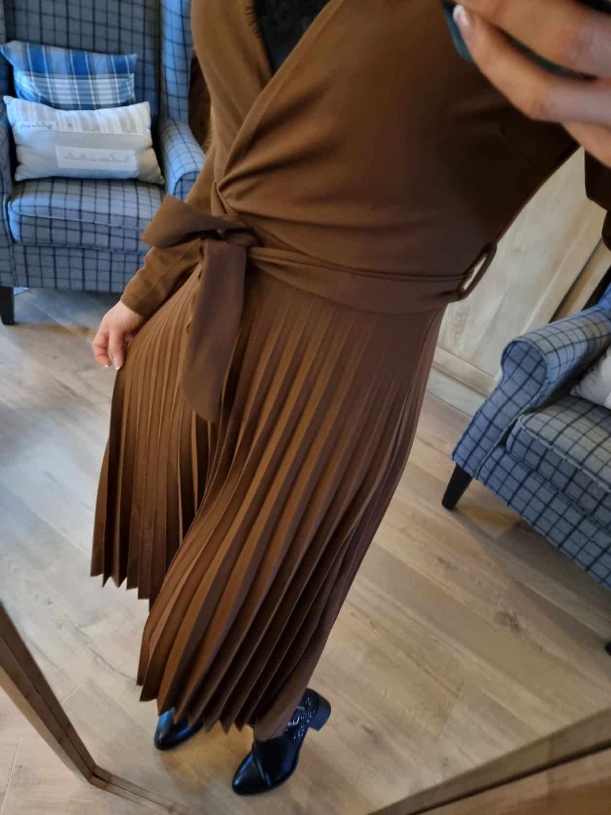 Robe Cache Coeur plissée COFFEE – Image 5