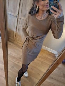 Robe Scintillante Nouée Camel