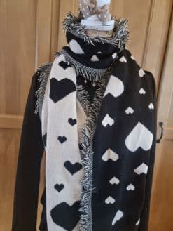 Écharpe Noir et Blanche coeurS