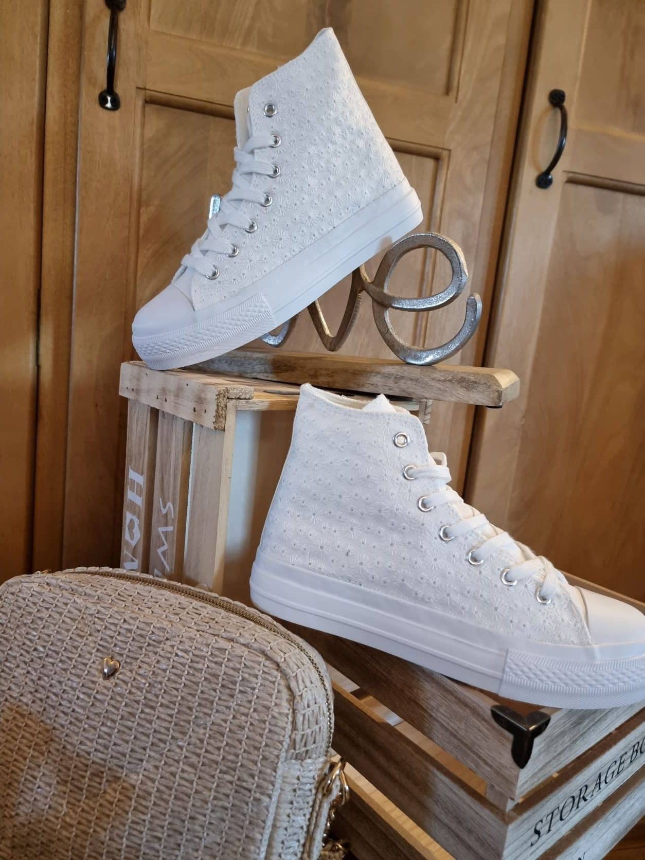 Sneakers Blanches Broderies - Image 5