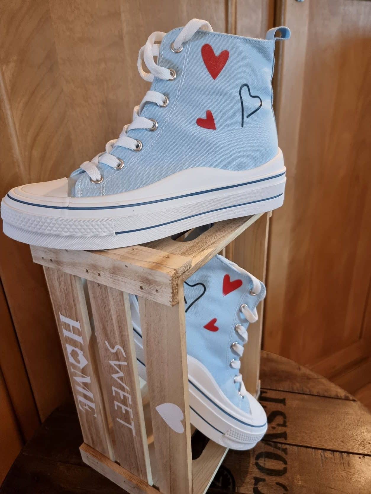 Sneakers Bleues coeurs – Image 4
