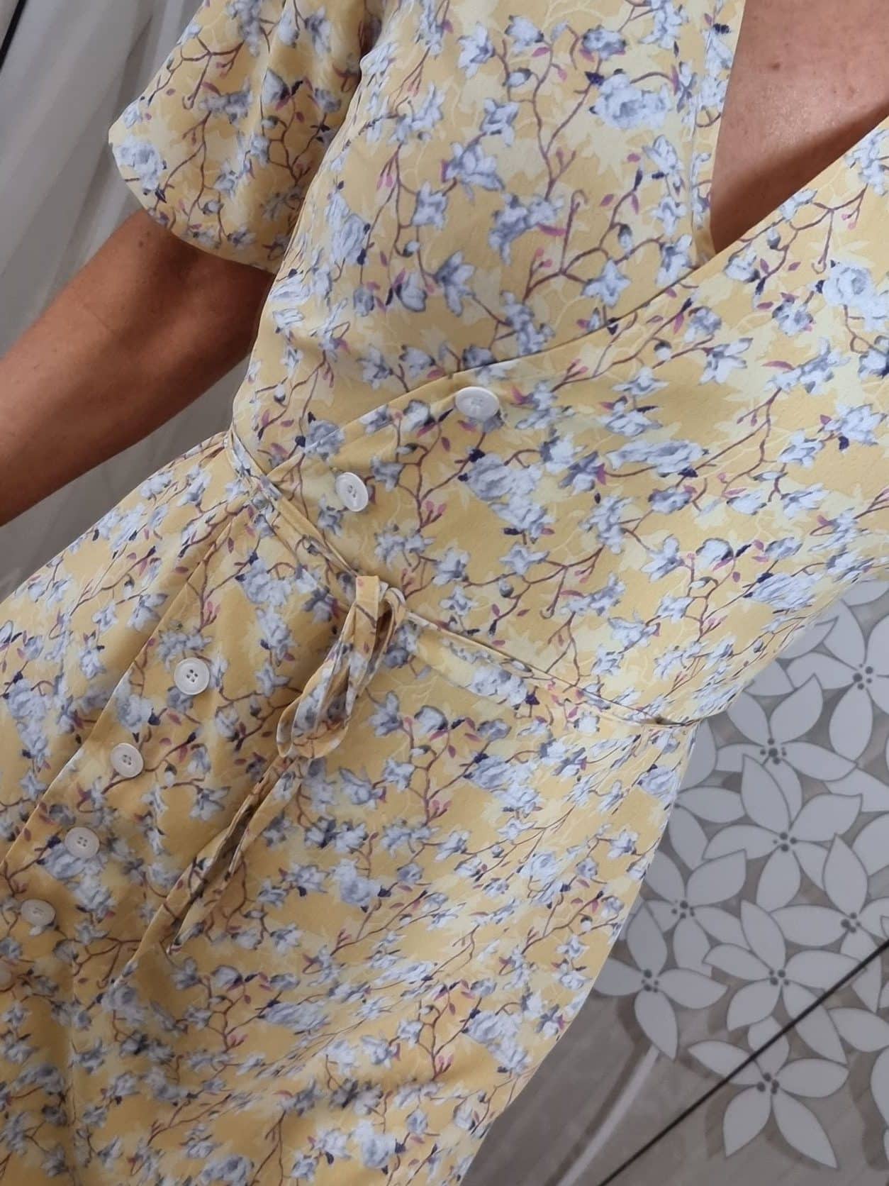Robe 👗portefeuille jaune🌞 – Image 3