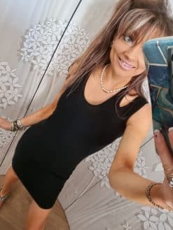 Robe noire asymétrique
