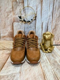 Alternative view of Baskets Camel