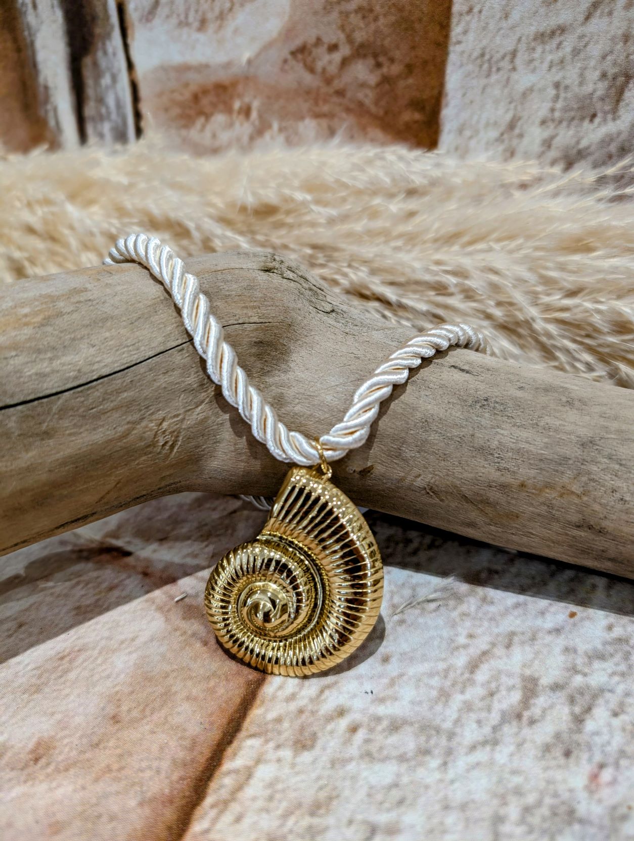 Collier Coquillage Beige 🐚