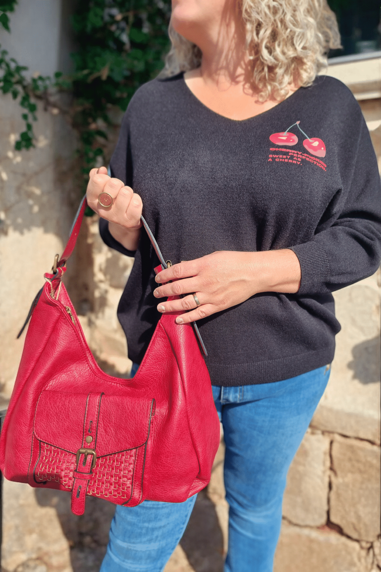 Pull Cerise Noir – Image 4