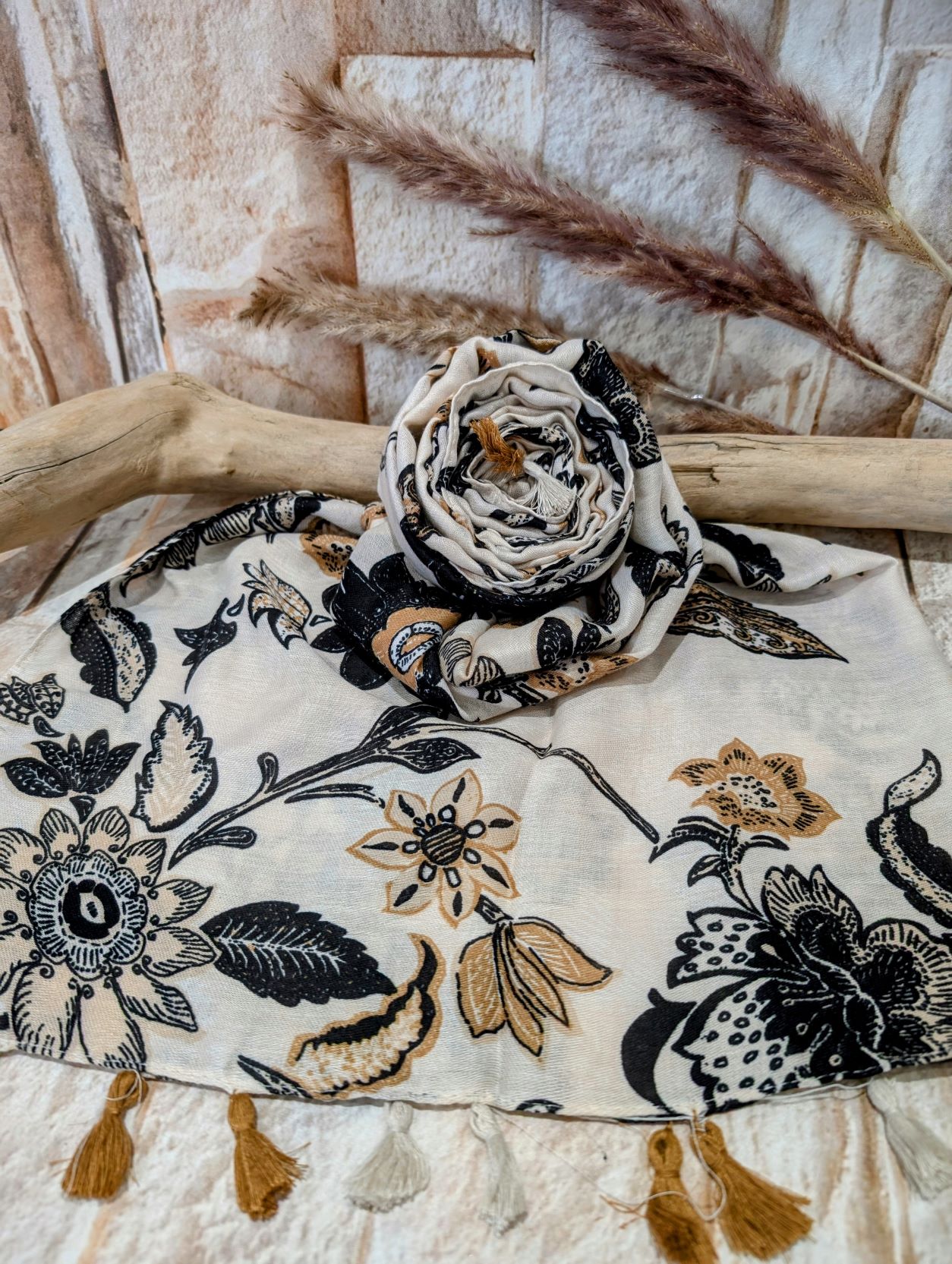 Echarpe Fleur Beige Pompon