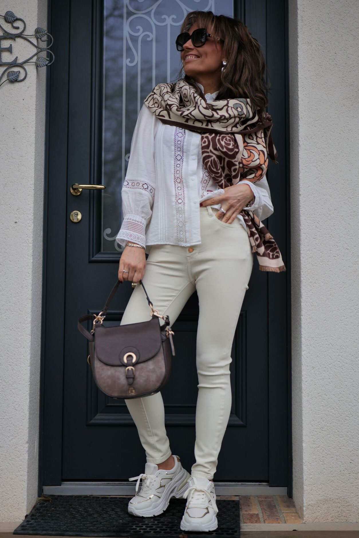 Écharpe Manoukian Rosa Choco – Image 3