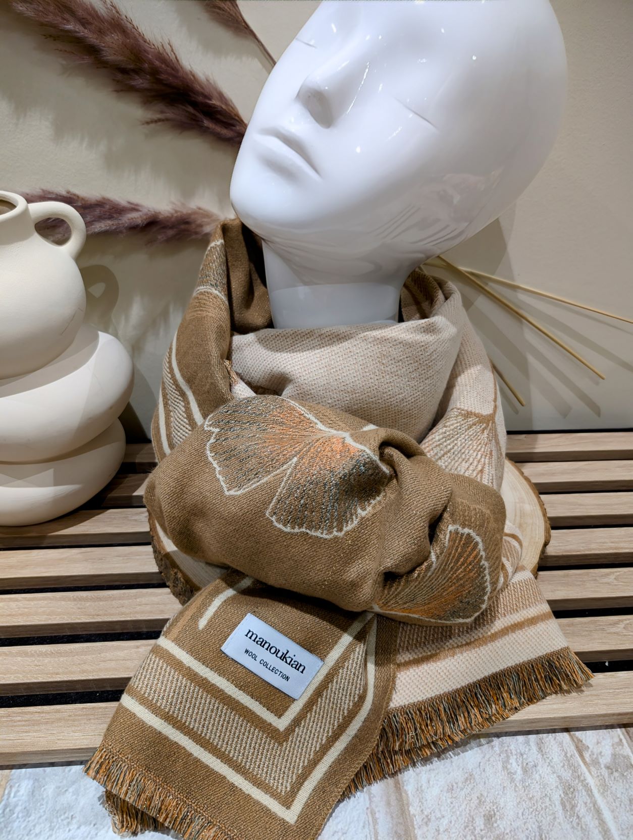 Echarpe Manoukian Ginkgo Camel – Image 4