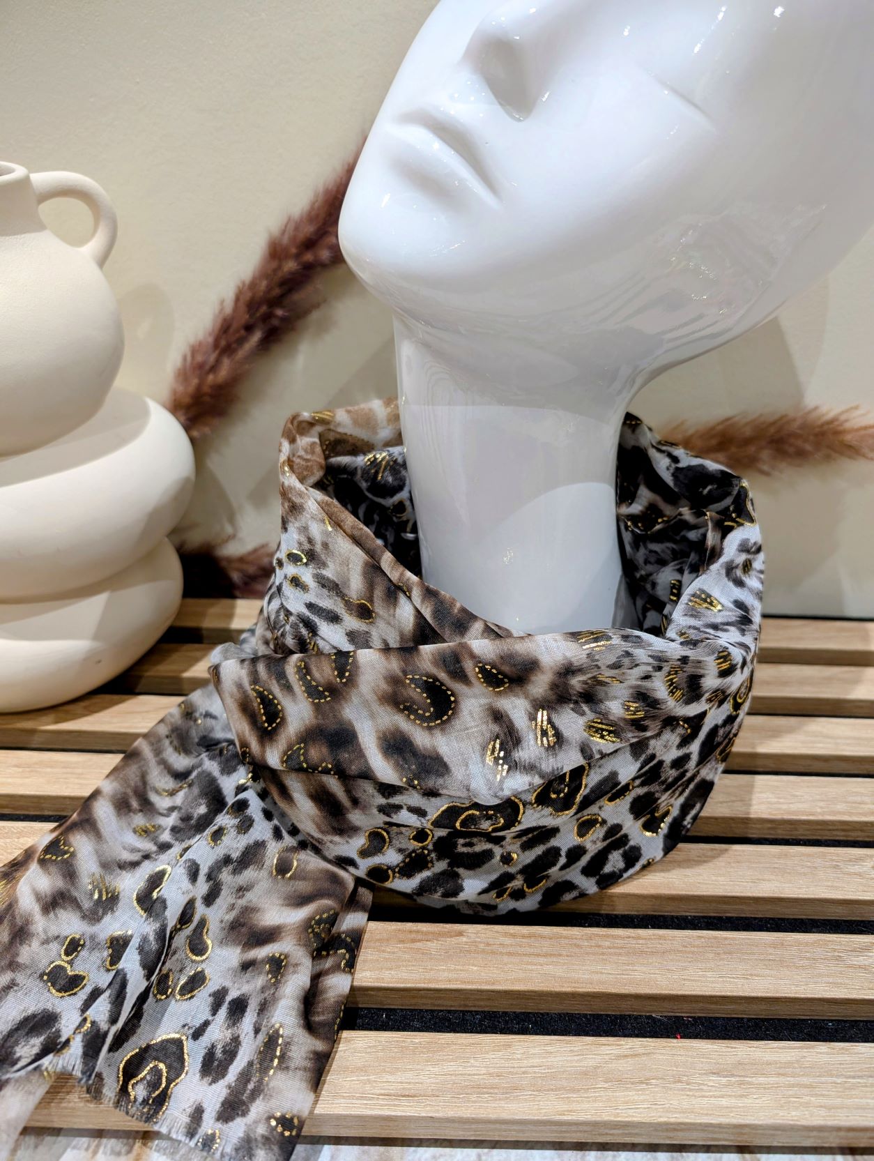 Foulard Léopard Doré