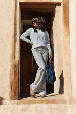 Alternative view of Pantalon Elena