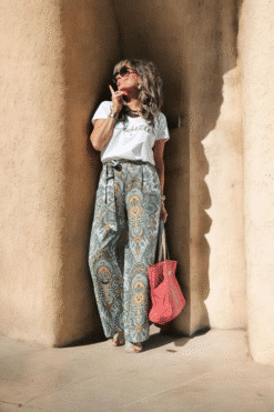 Alternative view of Pantalon Apolline