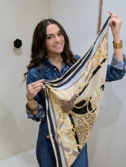 Foulard Carré Motif 1