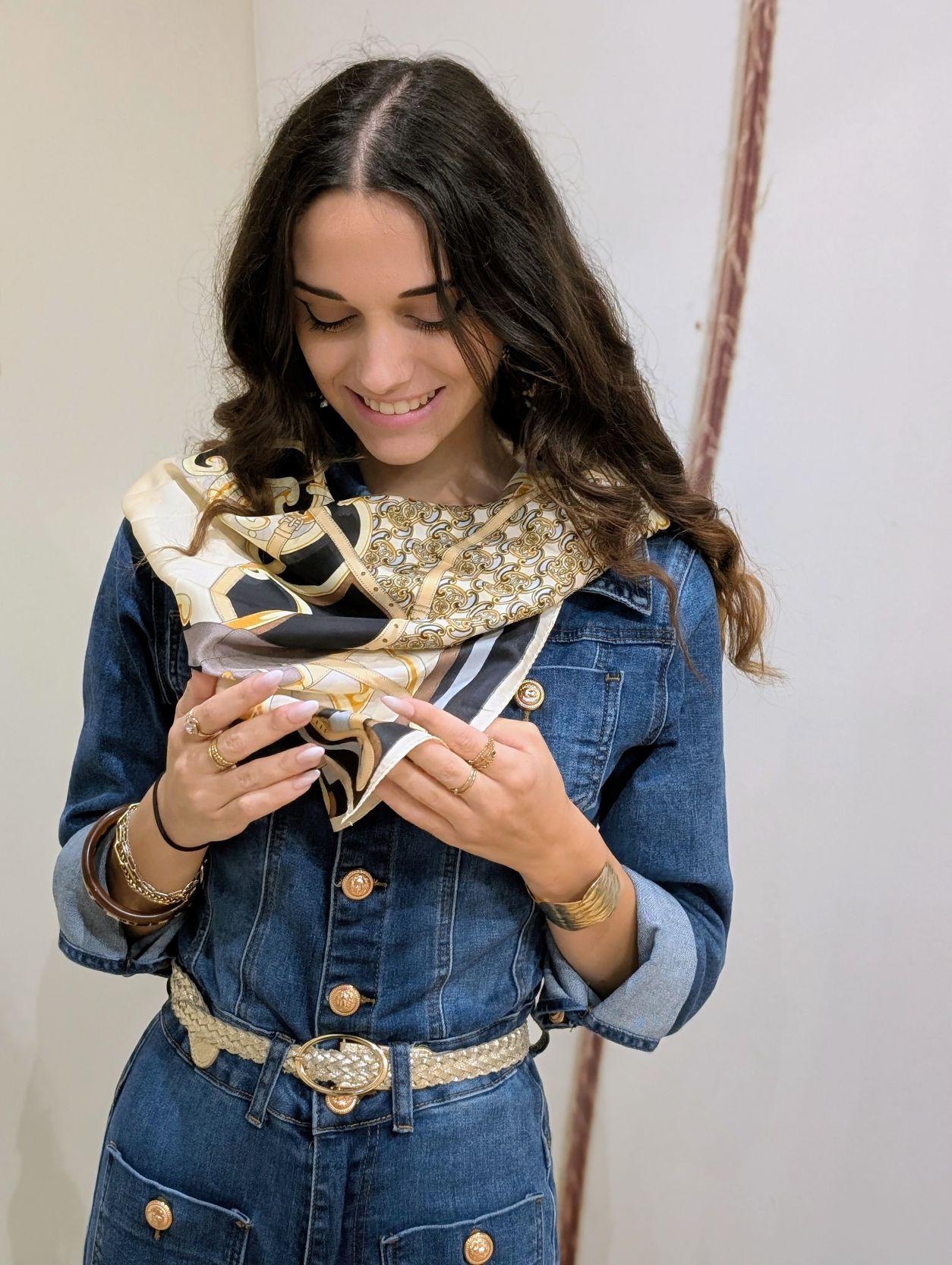 Foulard Carré Motif 1 – Image 3