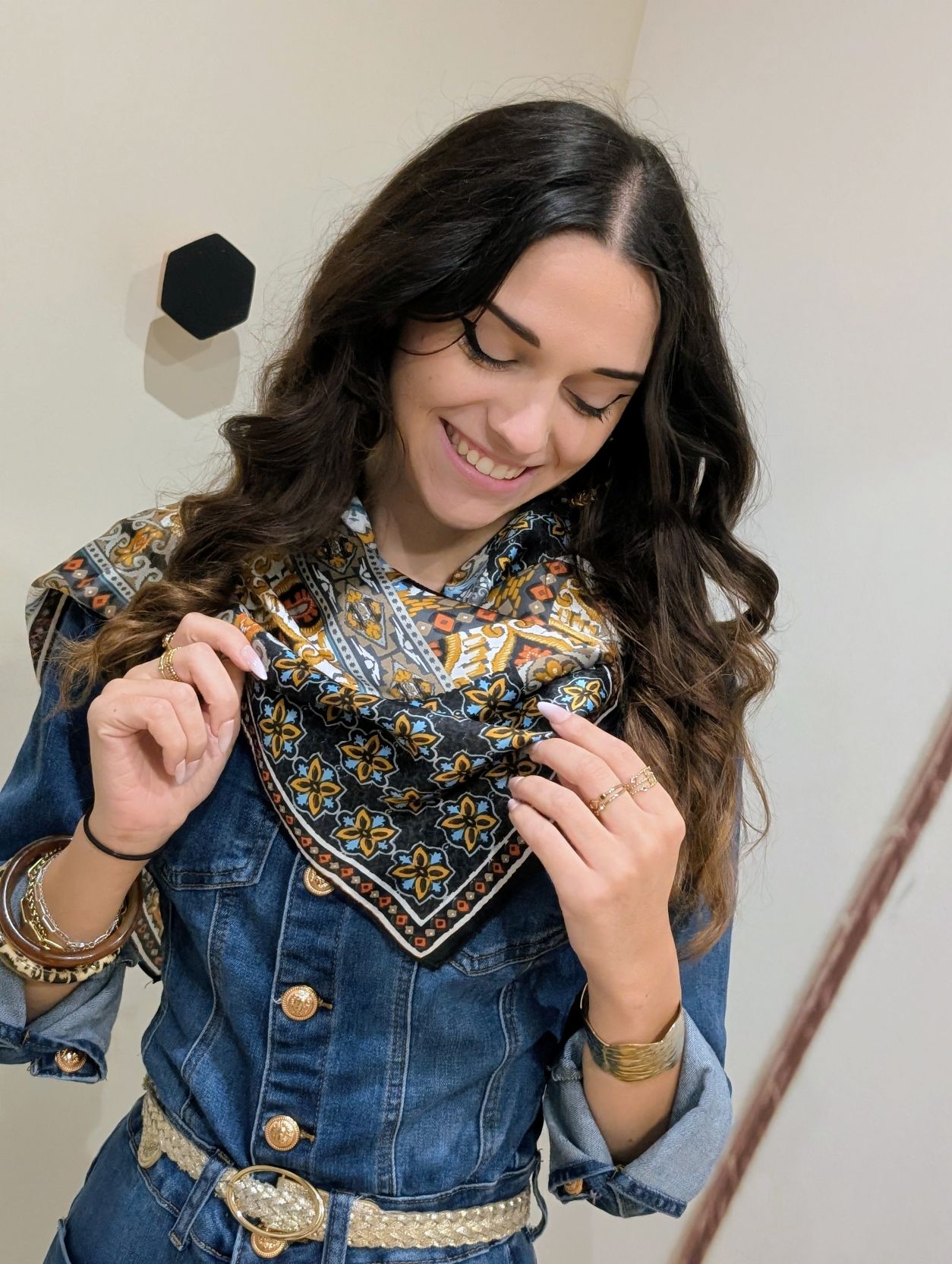 Foulard Carré Motif 2 – Image 3
