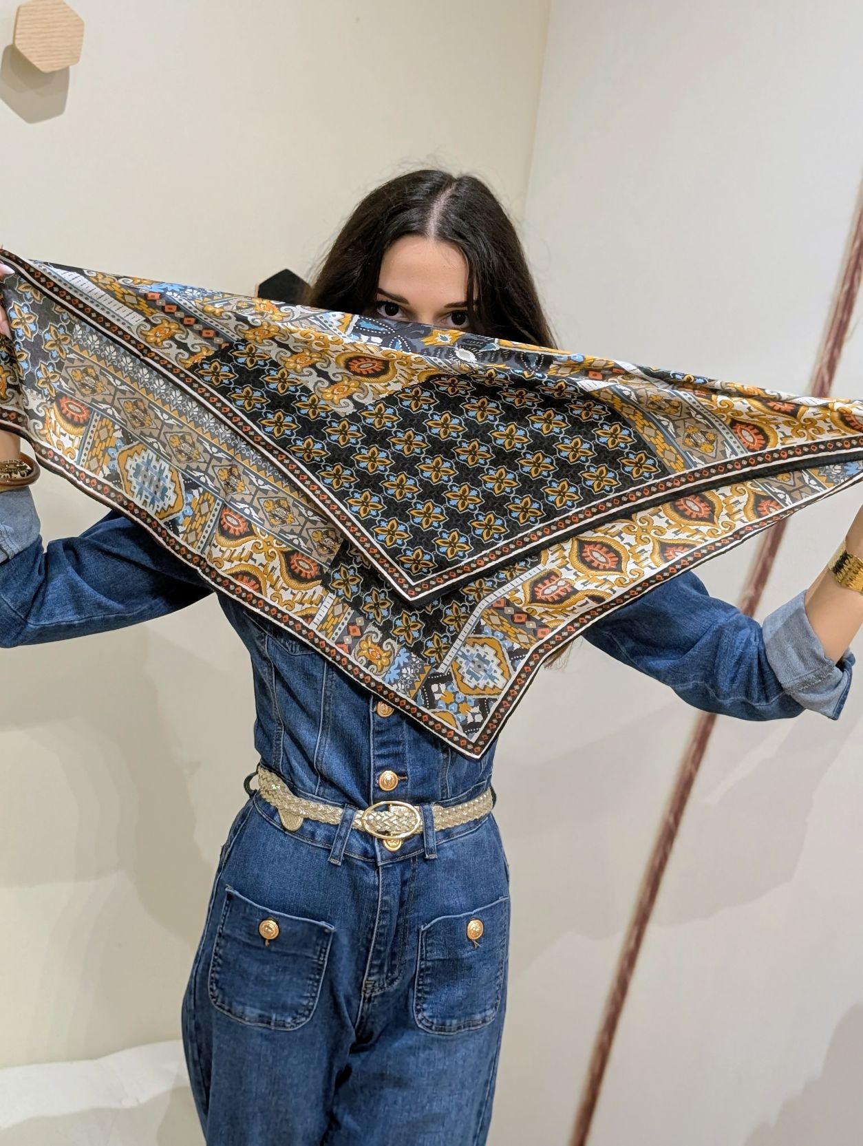 Foulard Carré Motif 2 – Image 5