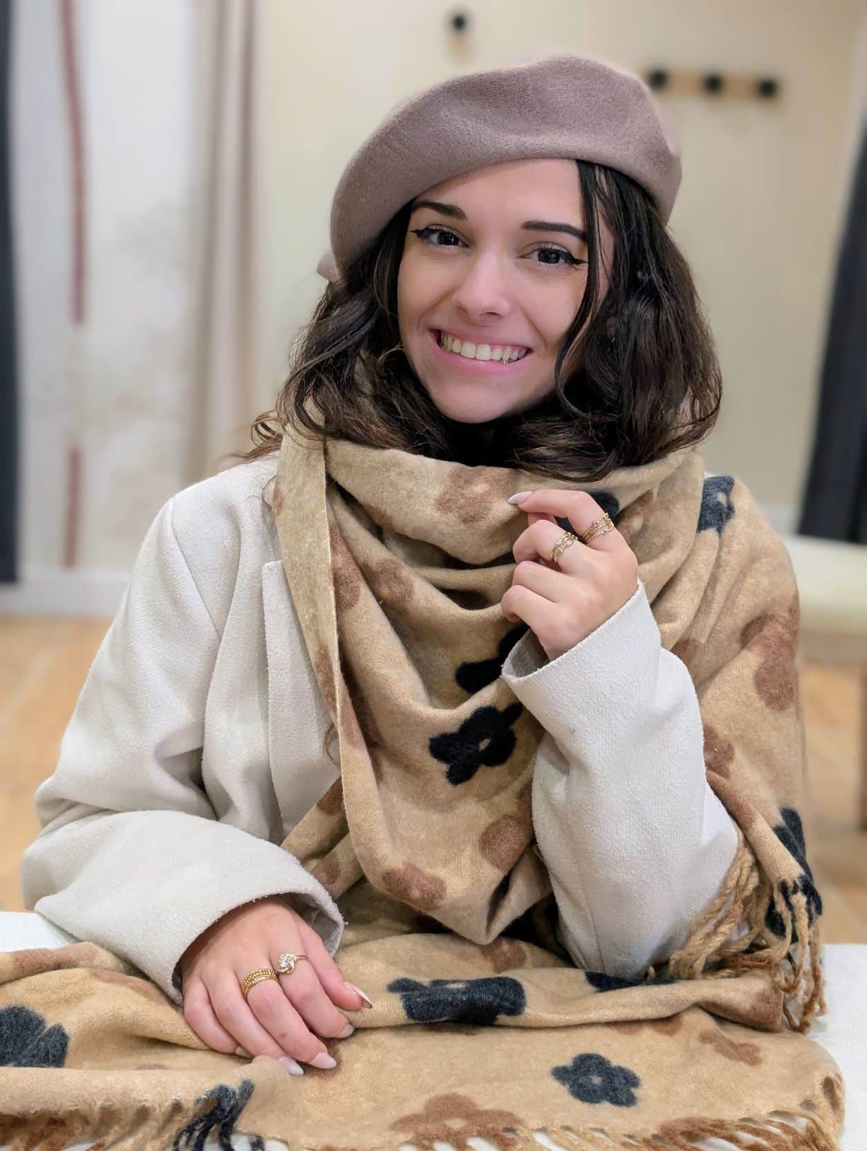Echarpe Maée Taupe – Image 4