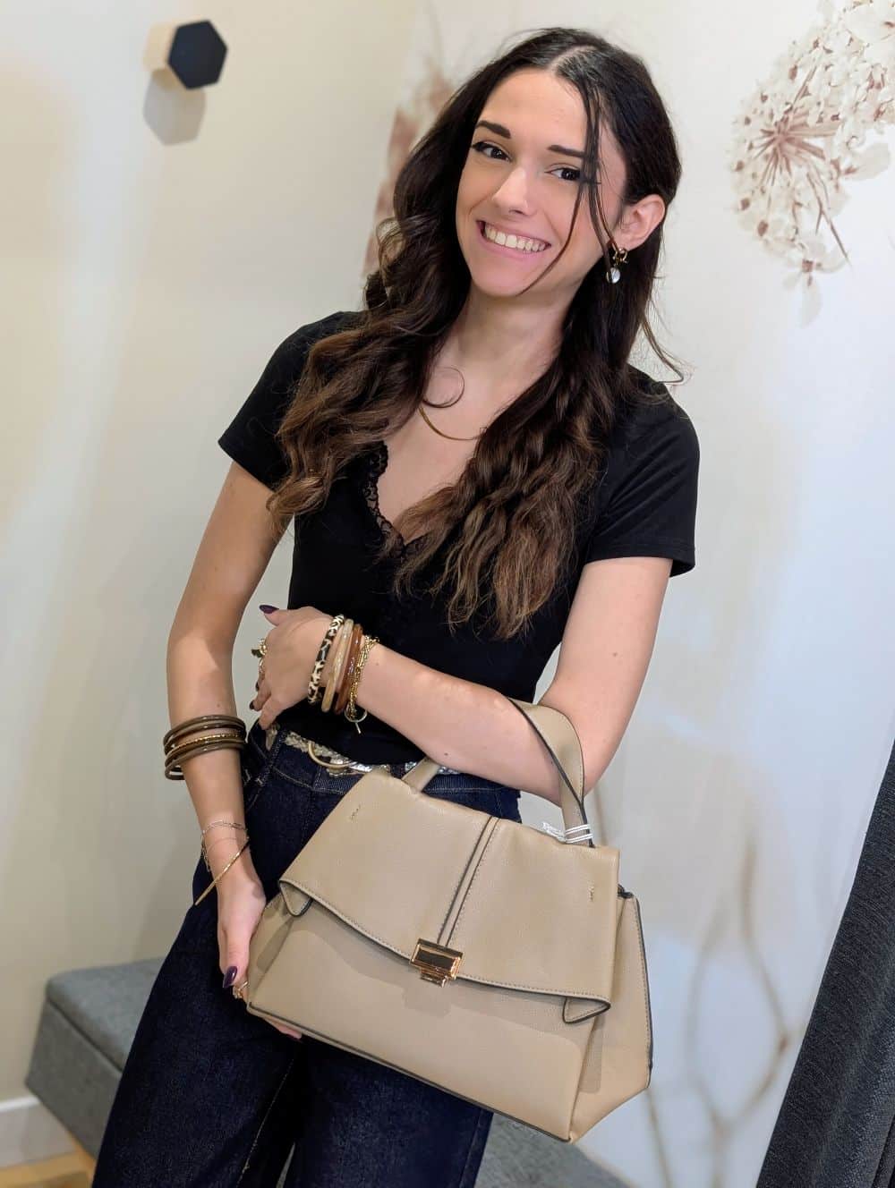 Sac à main beige élégant – Image 3