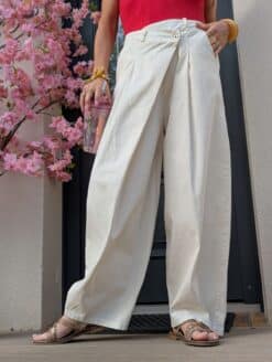 Alternative view of Pantalon asymétrique beige